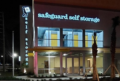 ADA Compliant Handicap Accessible Climate-Controlled Self Storage Units Serving Largo, Florida 33771